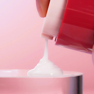Serum met pruim en peptiden in paarse glazen fles – ISNTREE Plum Peptide Booster 2000s - Glow Skin Products